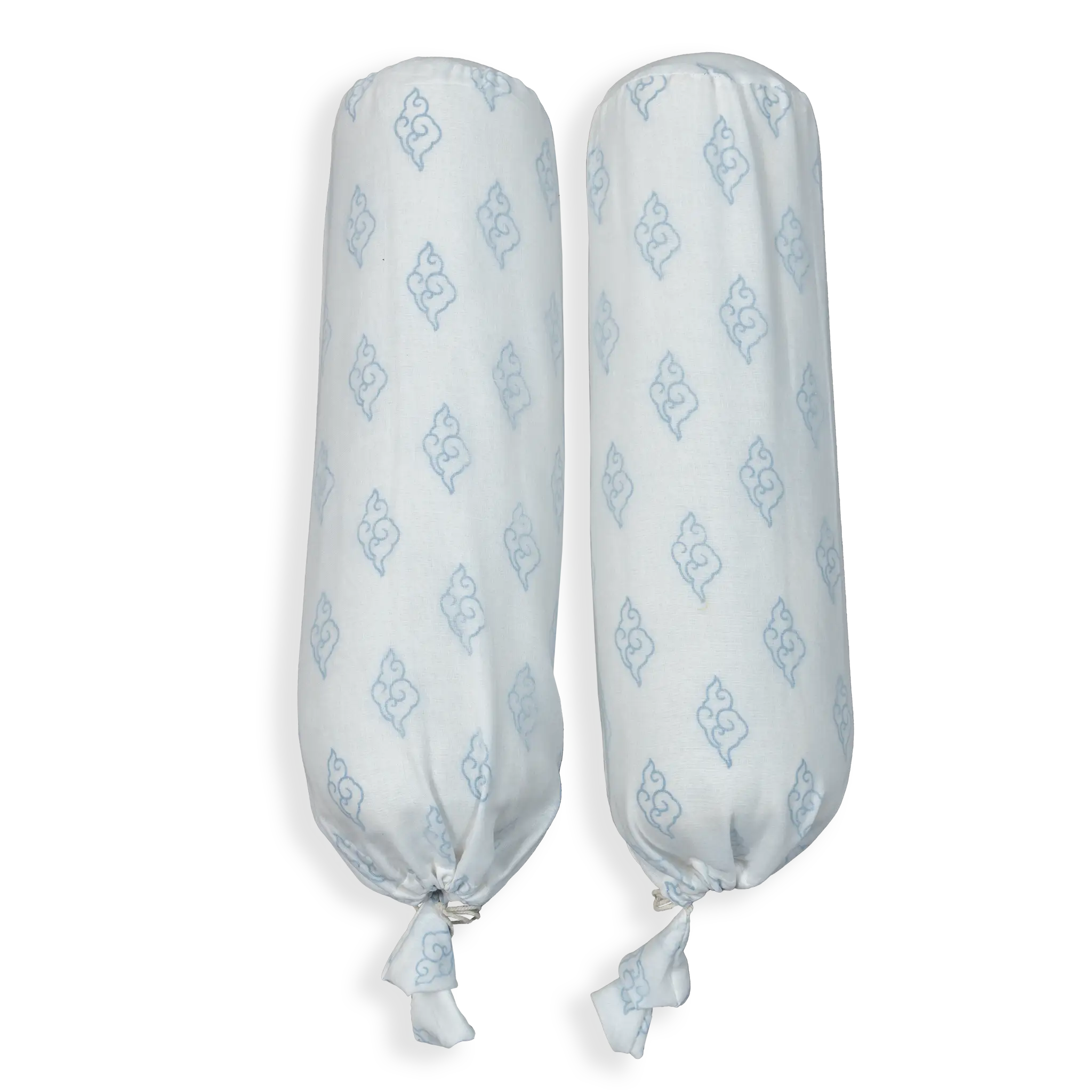 These 2 side pillows are perfect for your newborn to give support in bedding.