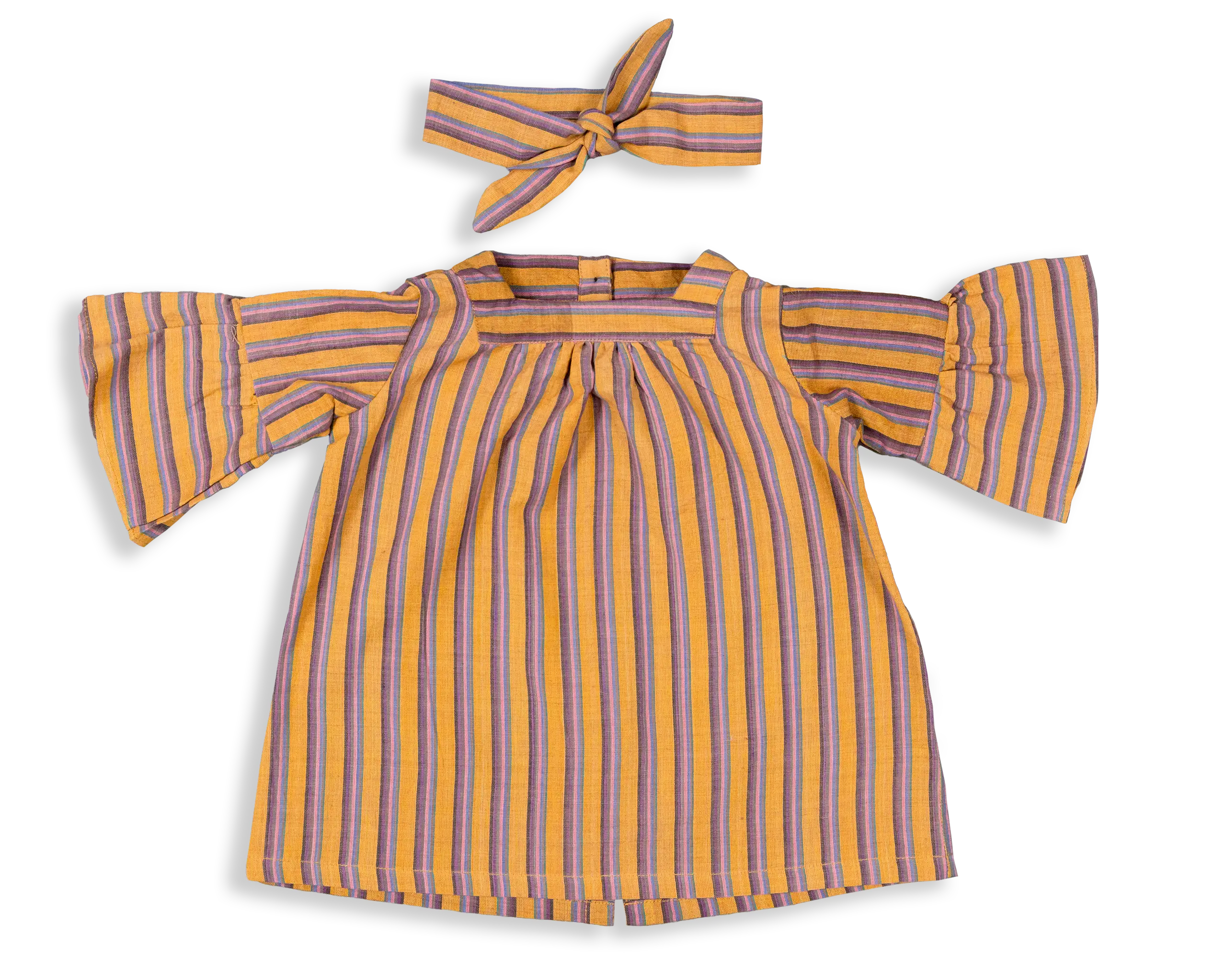 Buddies is a Tunic Style Dress that comes with mid length flared sleeves and a matching hairband. Perfect romp-around dress for those bright and breezy sunny days.